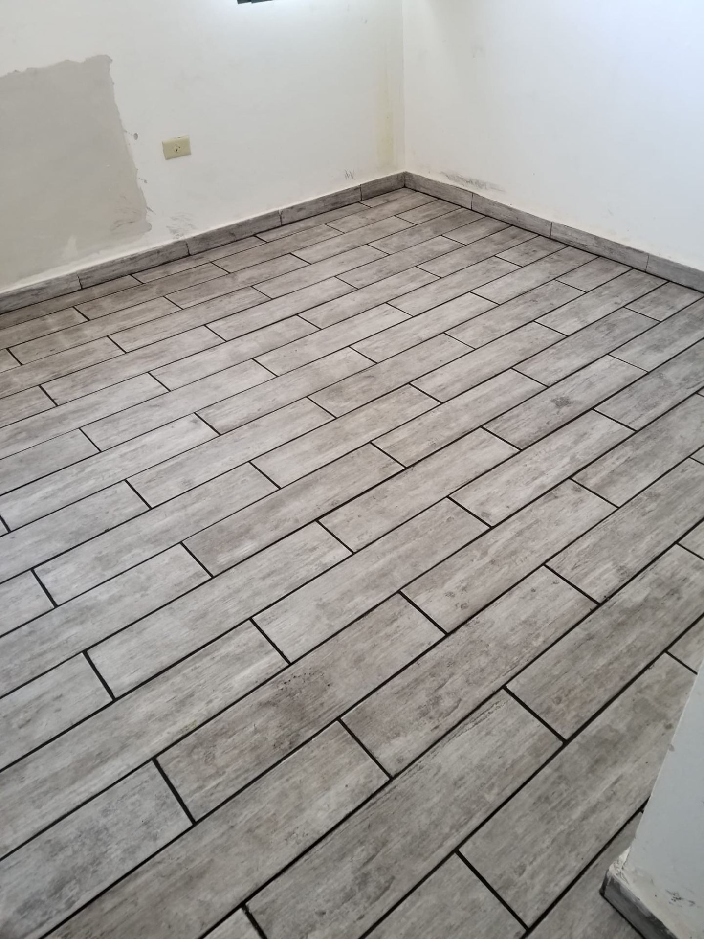 Blackstone Solid Roofing & Quality Construction