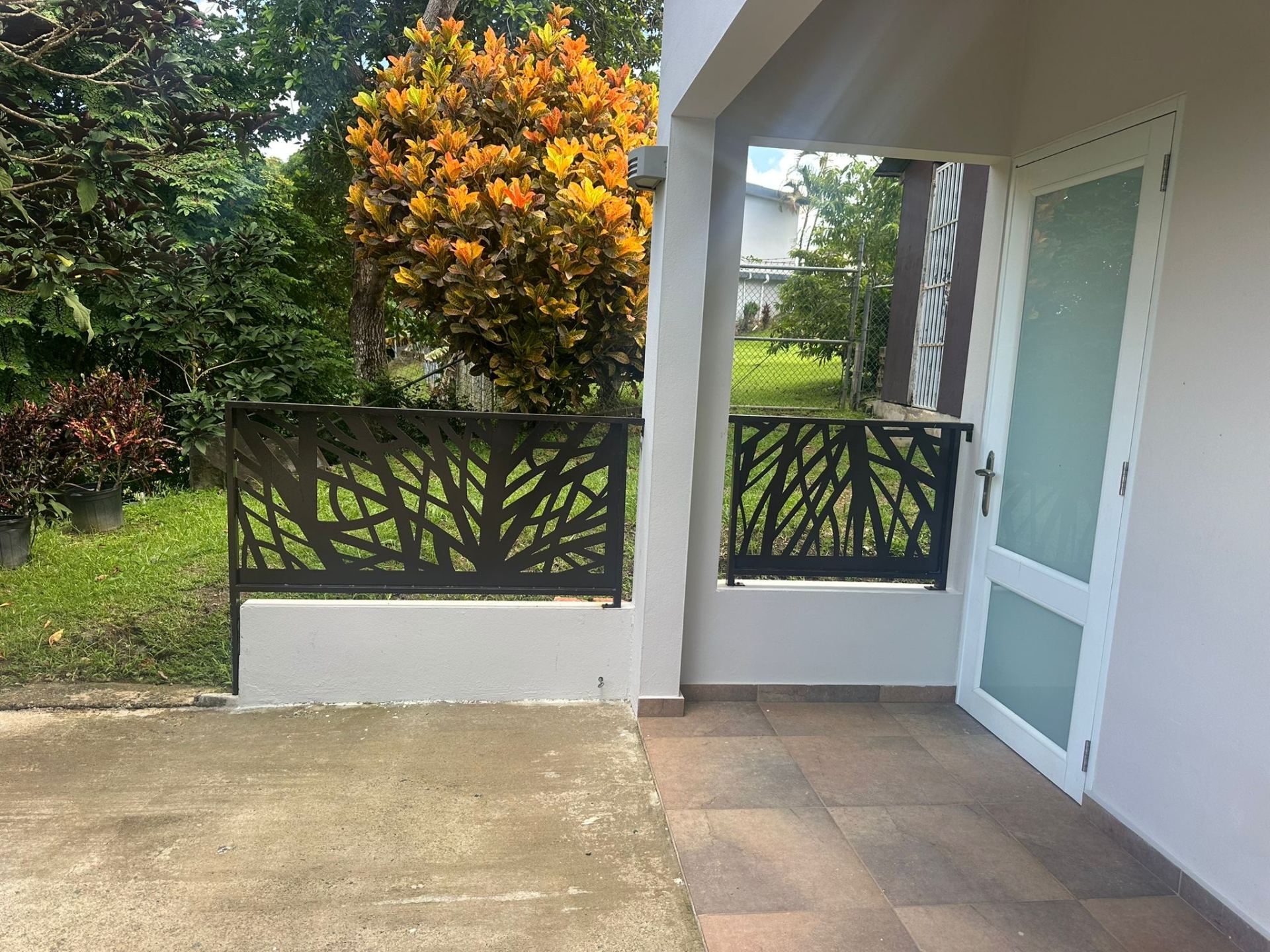 San Lorenzo Iron Work & Cortinas Lovinil