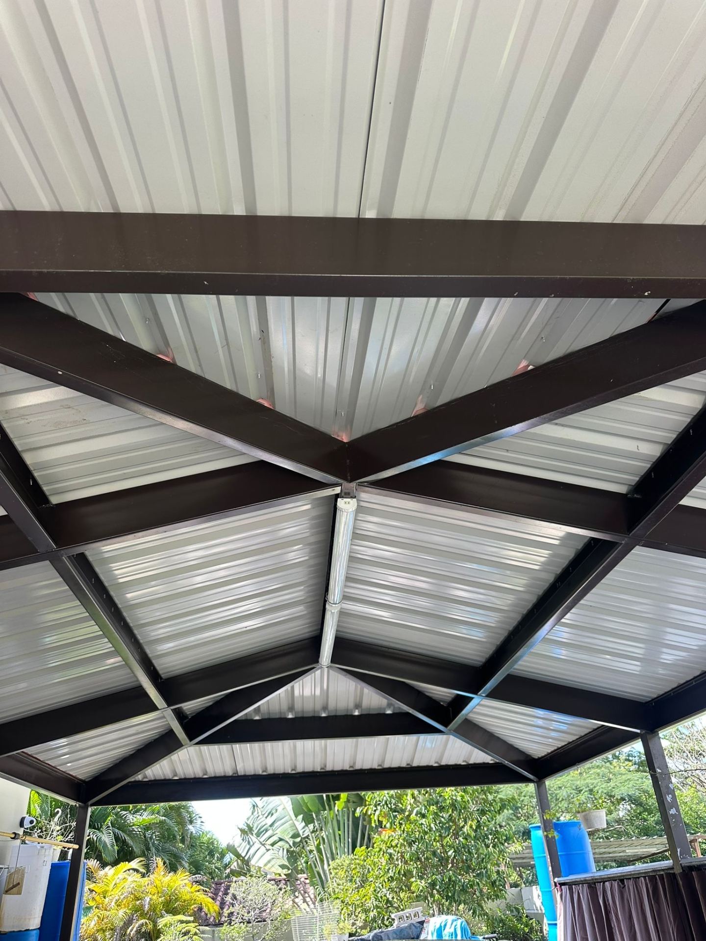 San Lorenzo Iron Work & Cortinas Lovinil