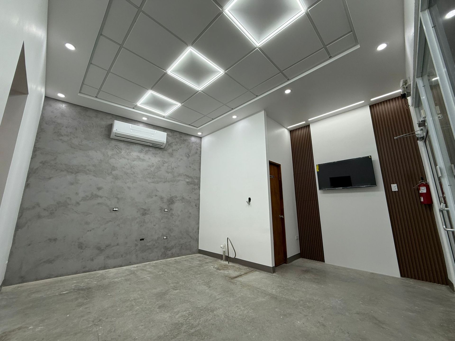 Rivadeneira Designs LLC.
